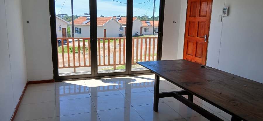 To Let 3 Bedroom Property for Rent in Cove Rock Eastern Cape